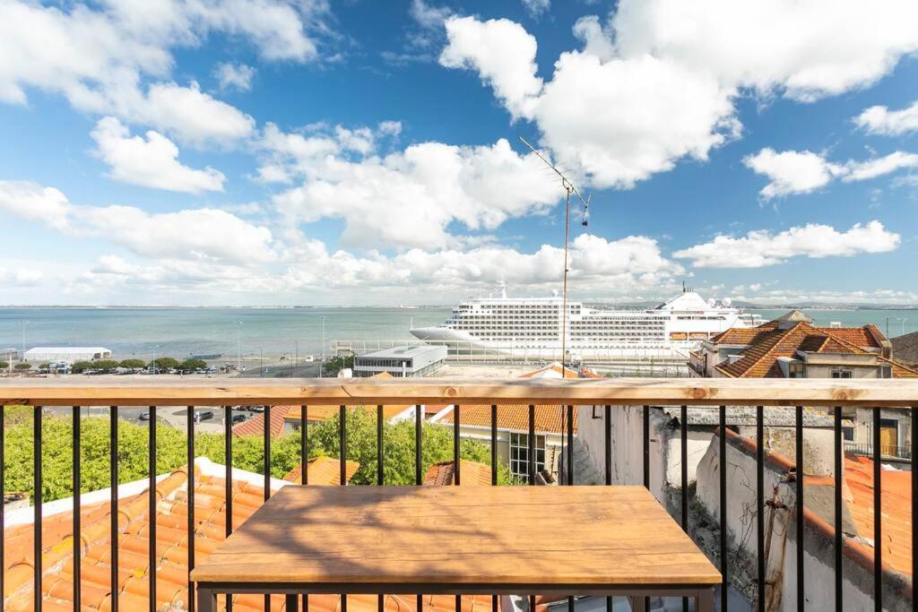 0e Brand New Right In The Heart Of Alfama Lisbon