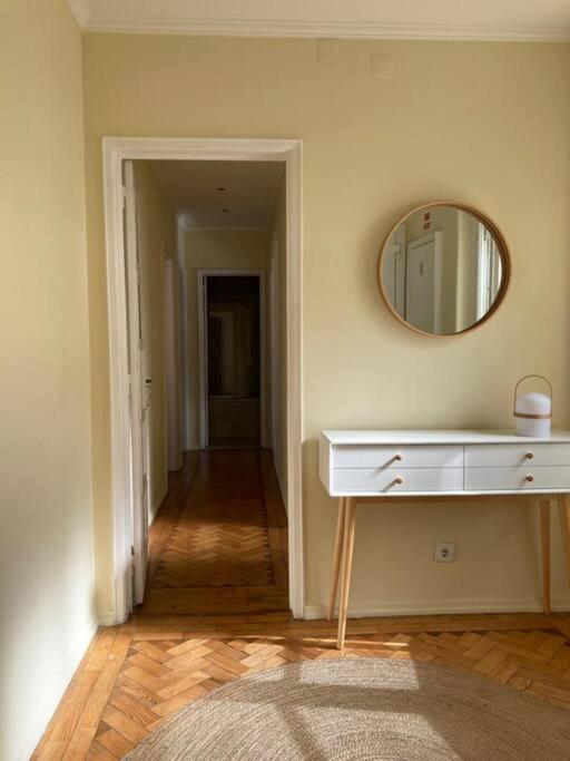 Apartamento Apartamento Bem Localizado Para Familias & Amigos