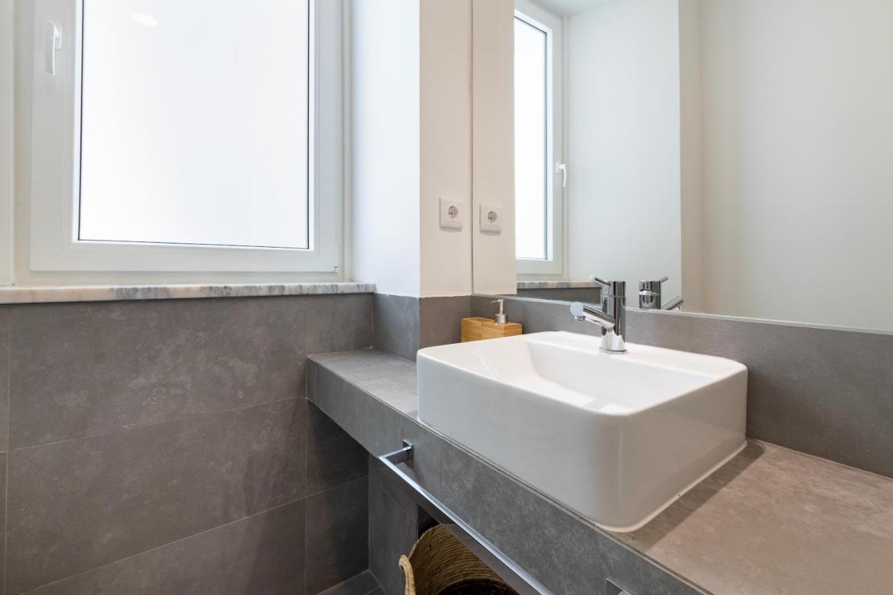 Your Dream Stay: Modern Amenities, Historic Charm * Lisboa