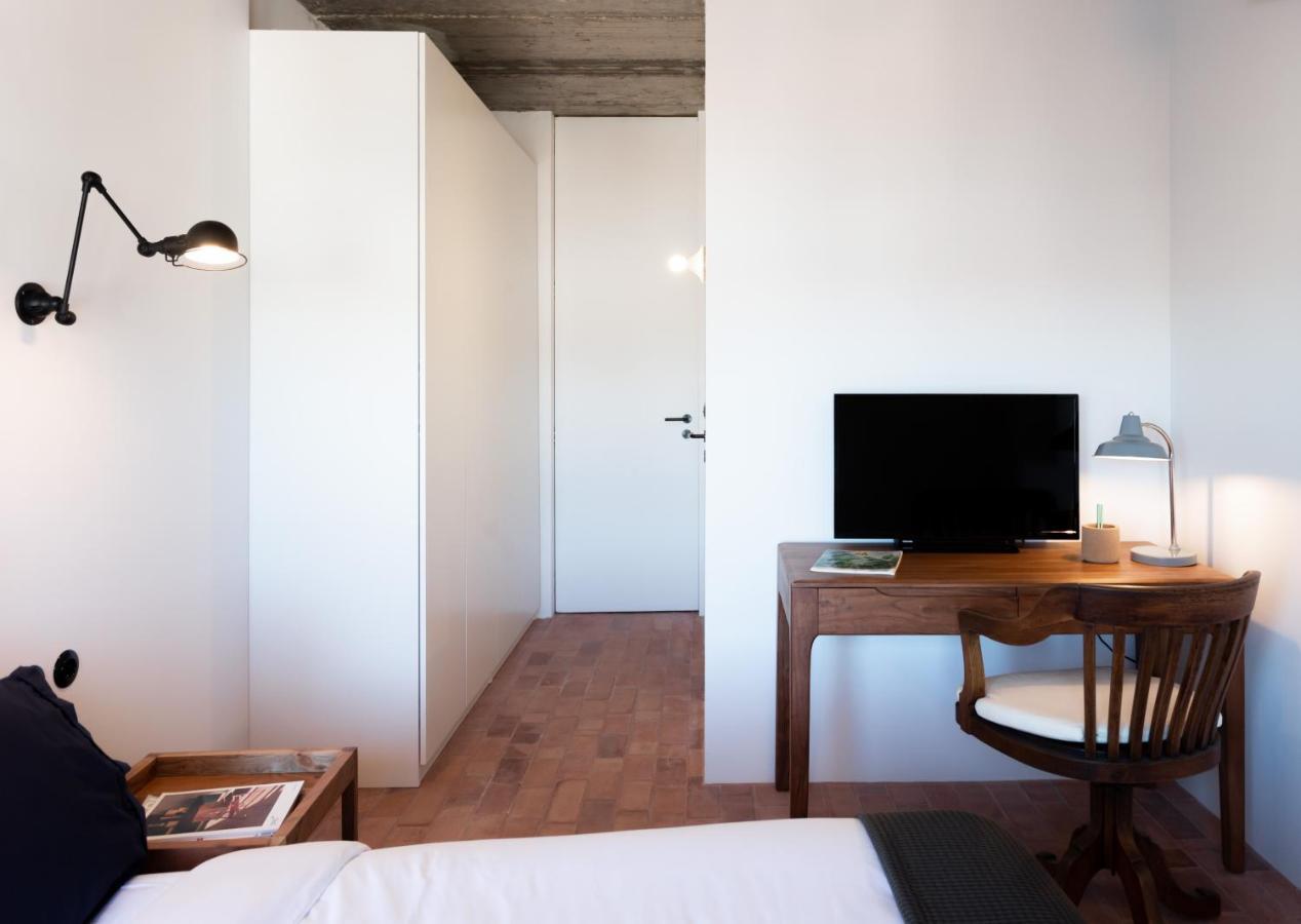 Columbano - Boutique Ensuites, Cokitchen & Parking * Lisboa