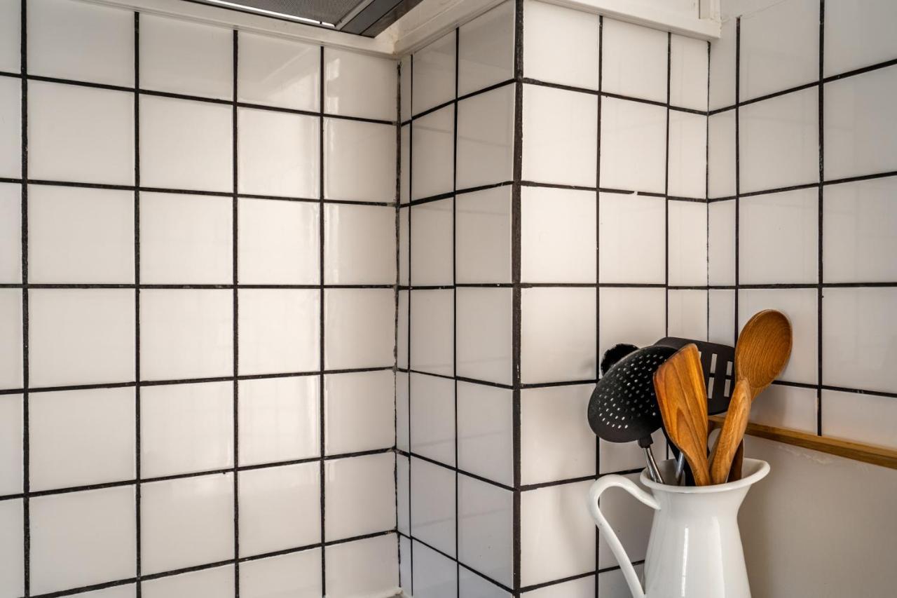 T1 Apt In Alcantara 15 Mins From Docas Apartamento