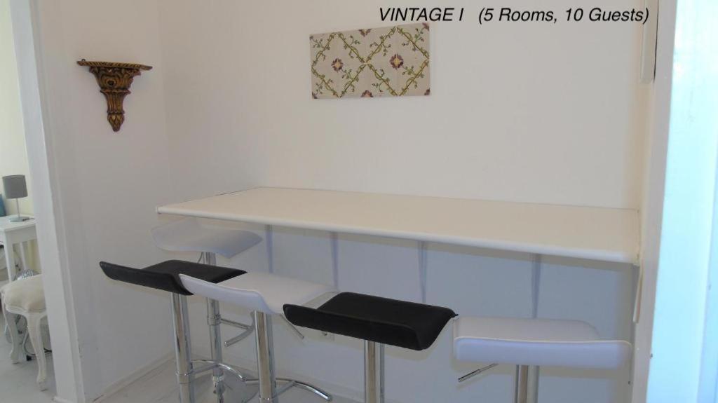 Alfama Vintage 1 Guests - Alfama Vintage 2 Five Guests - Alfama Vintage 3 Three Guests