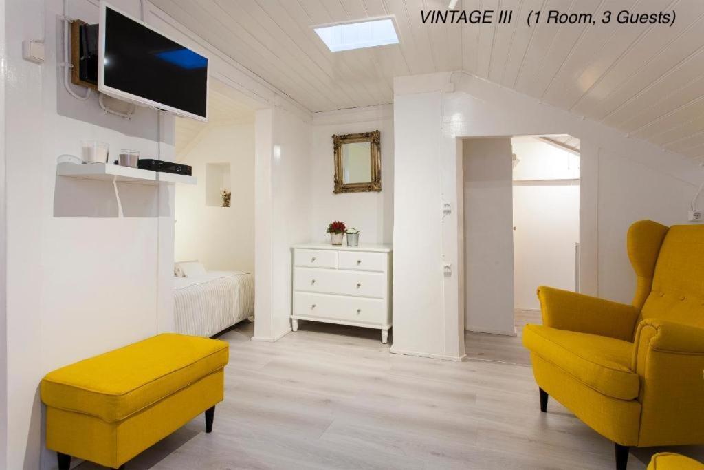 Alfama Vintage 1 Guests - Alfama Vintage 2 Five Guests - Alfama Vintage 3 Three Guests * Lisboa