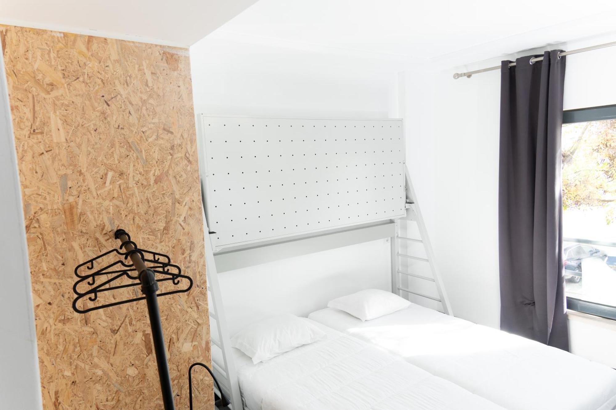 Hostal Hi Parque Nacoes - De Juventude *