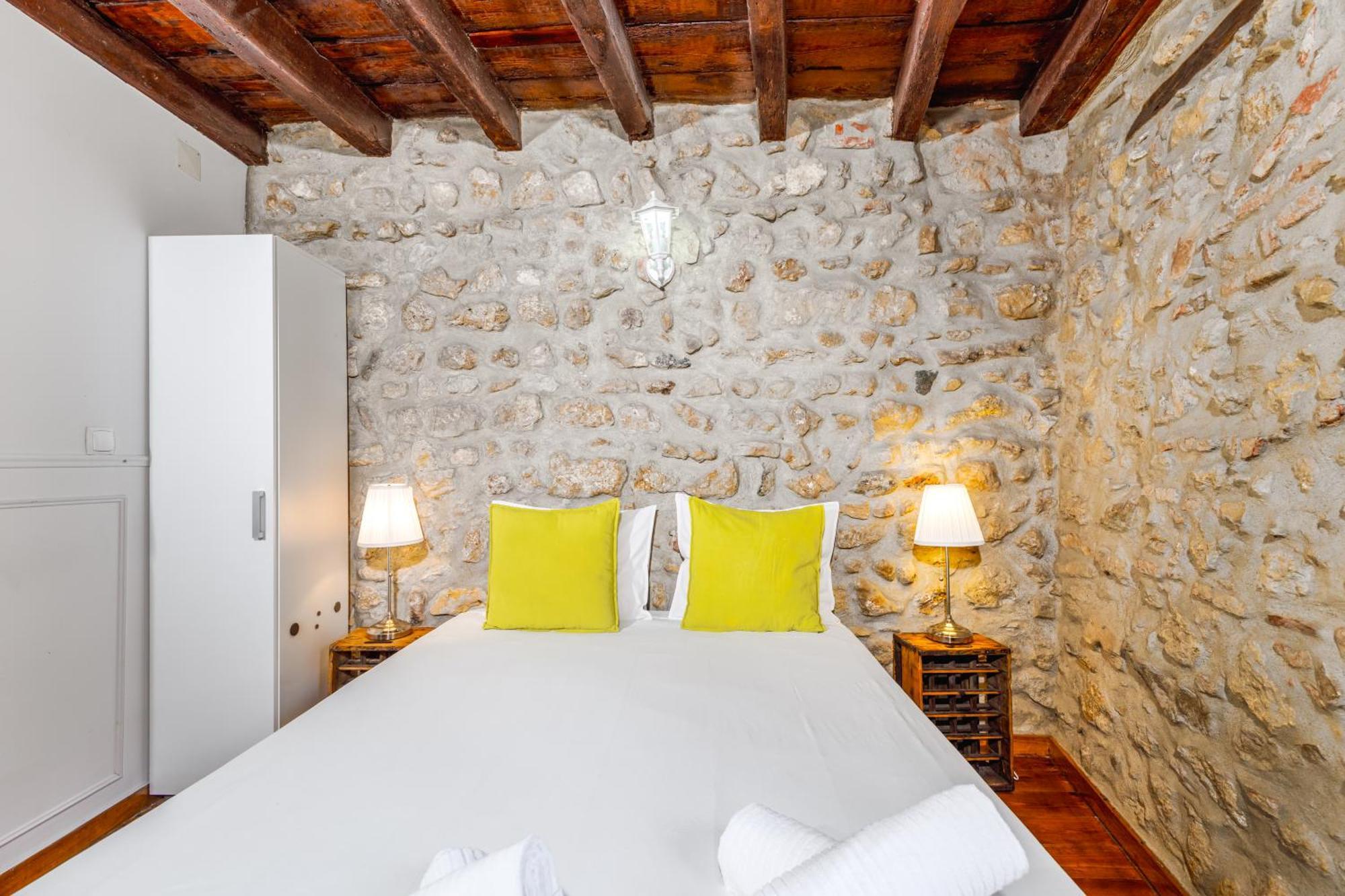 Apartamento Medieval Apartament Alfama-center *
