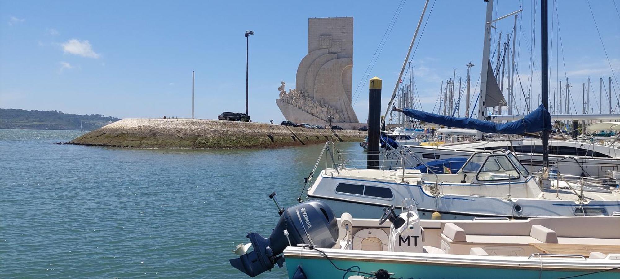 Hotel en barco Fractal - Vintage Sailboat In Belem