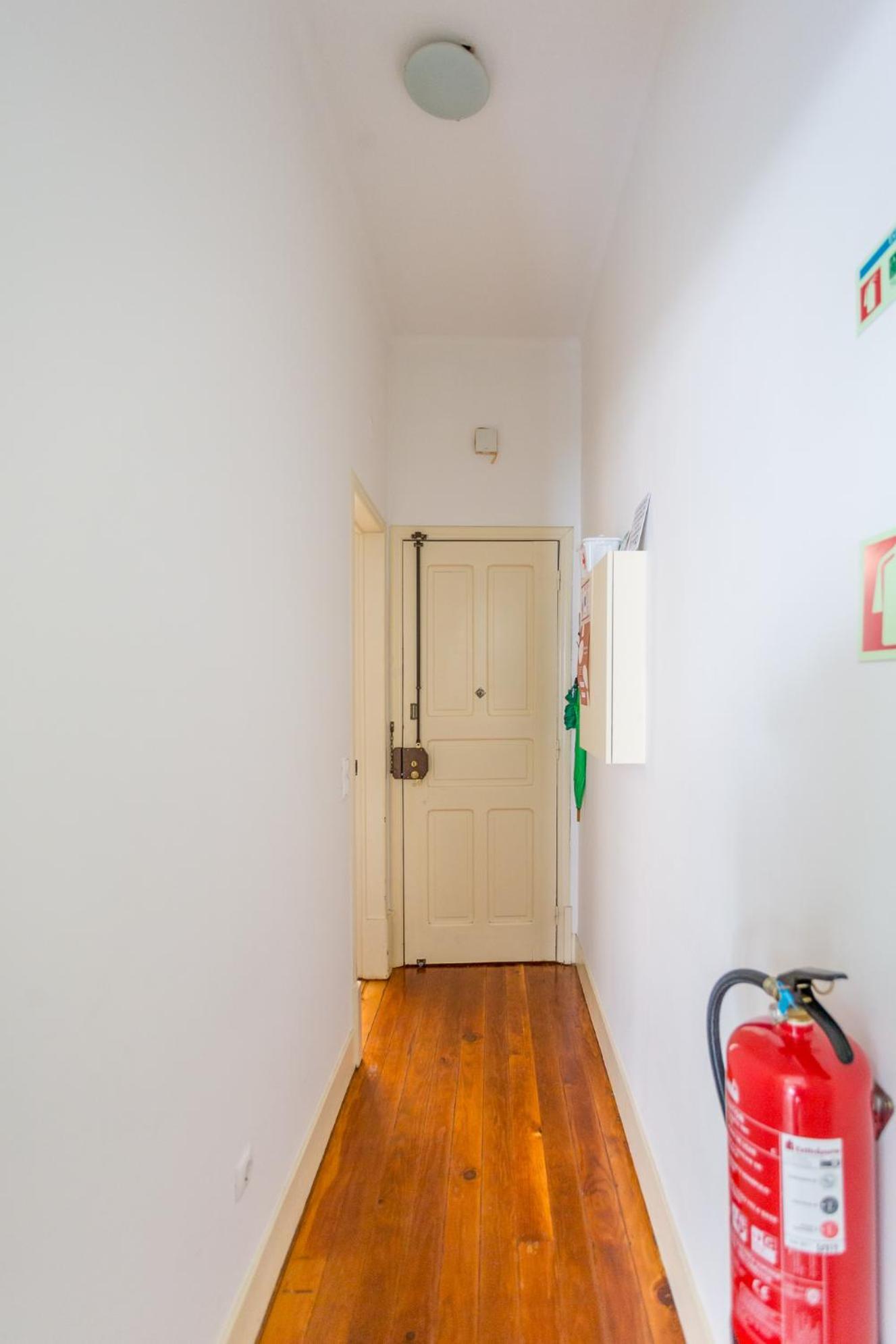 Be Local - Flat With One Bedroom In Moscavide - Lisboa
