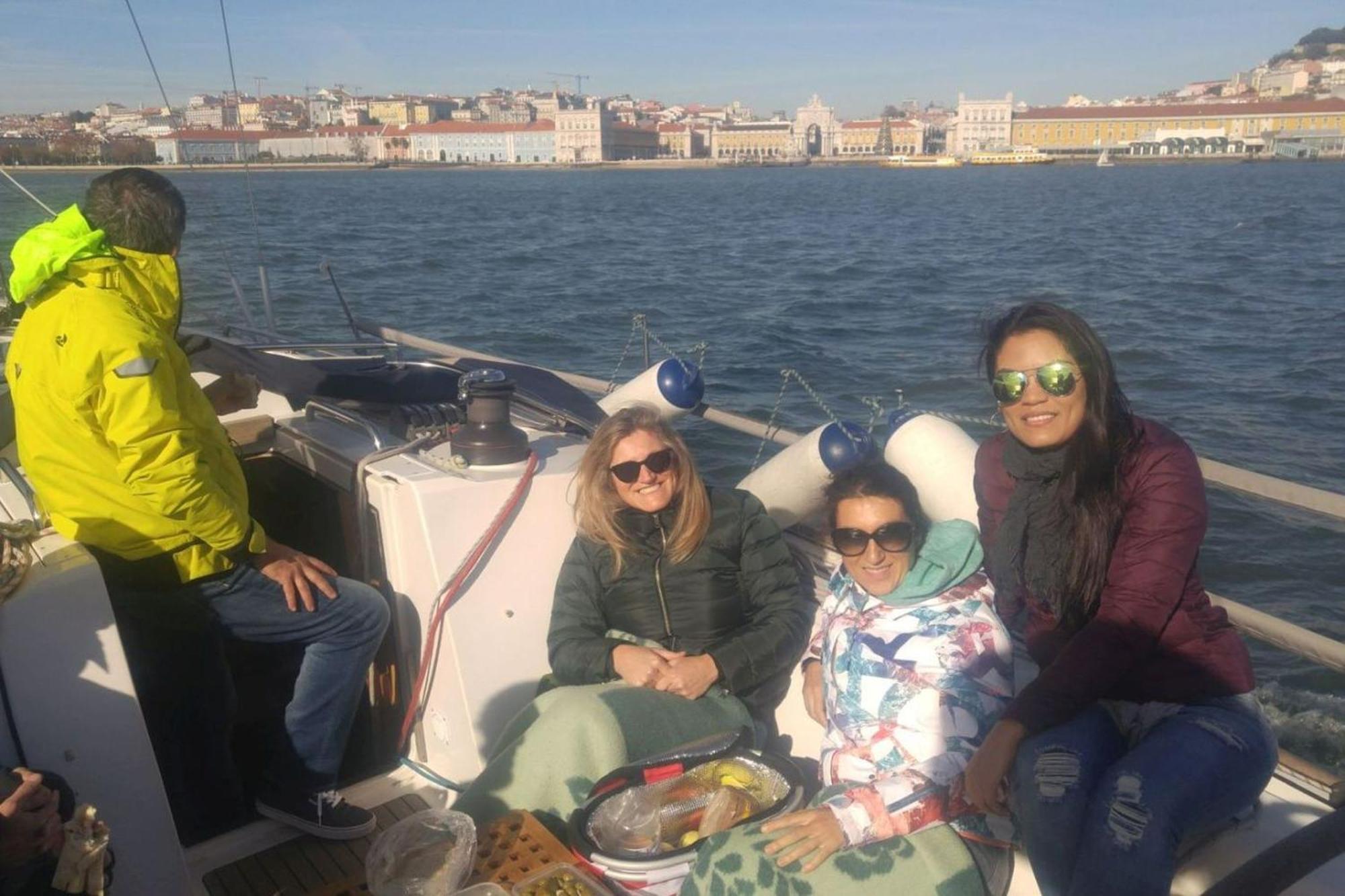 Be Local - Sleep Aboard The Santa Maria Sailing Boat In Apartamento