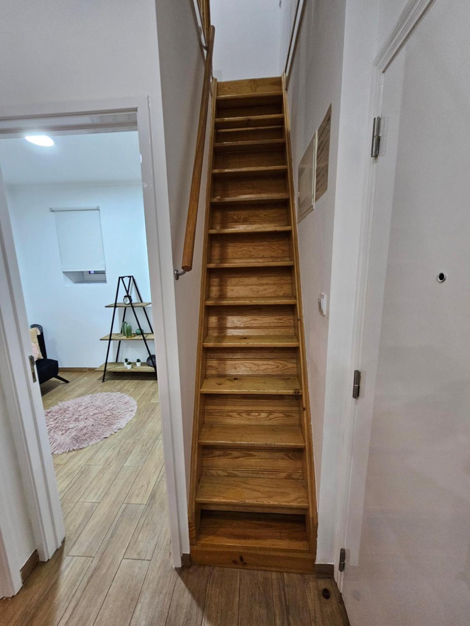 Queiros, 6 * Lisbon