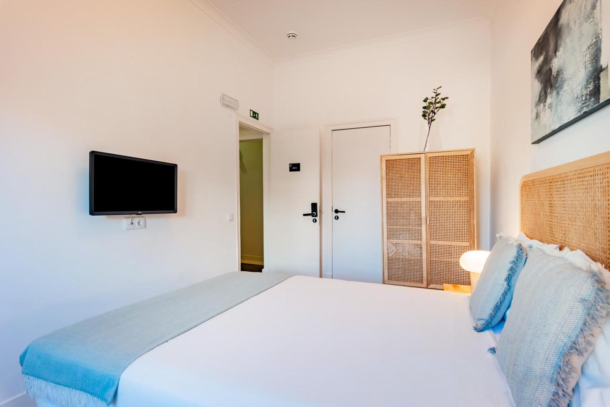 Guest 2 Boutique House Hostel