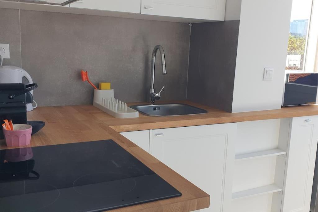 Apartamento 5min Walk To Subway & 10min Drive To Airport Lisboa