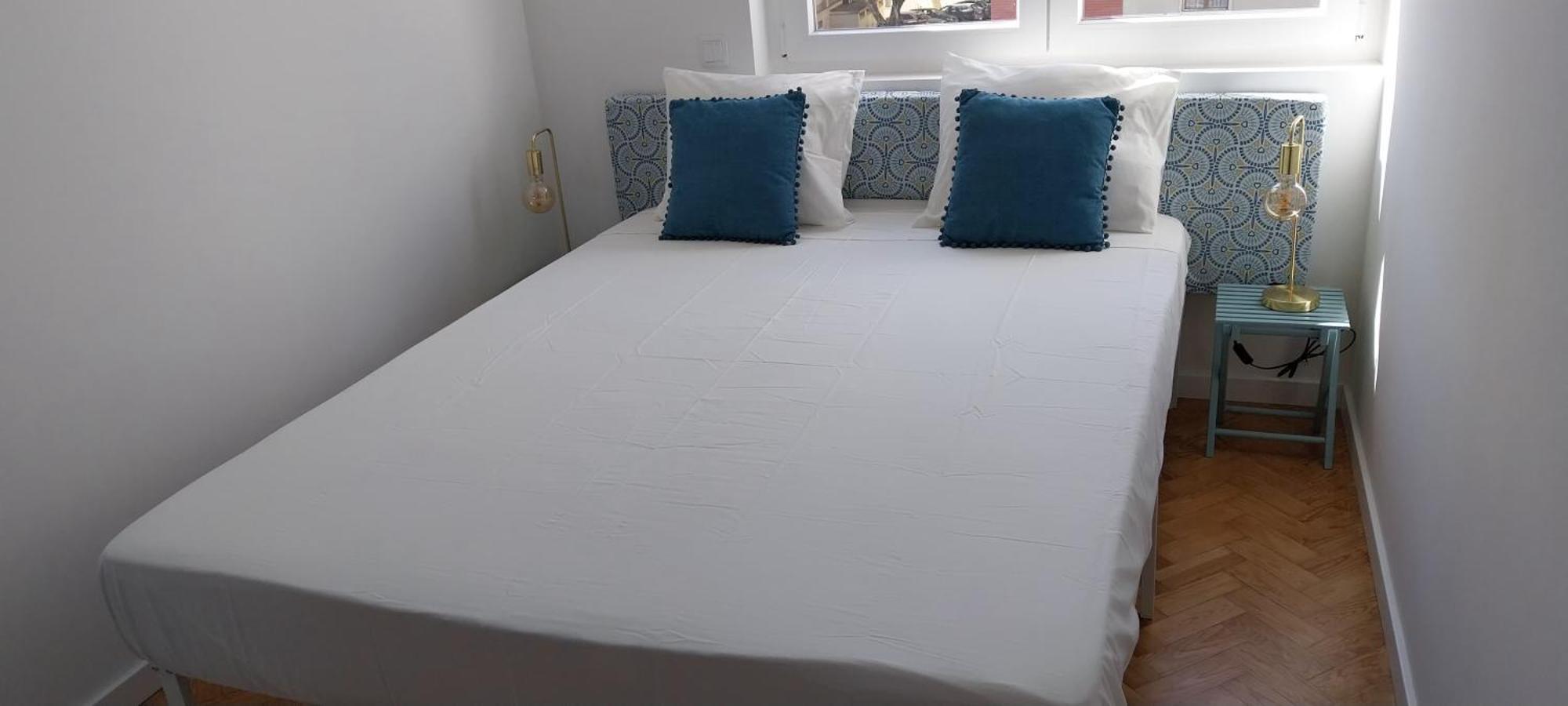 5min Walk To Subway & 10min Drive To Airport * Lisboa