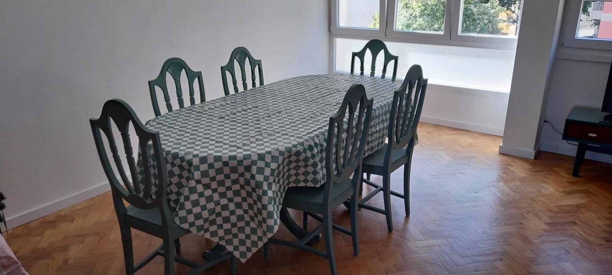 5min Walk To Subway & 10min Drive To Airport Apartamento