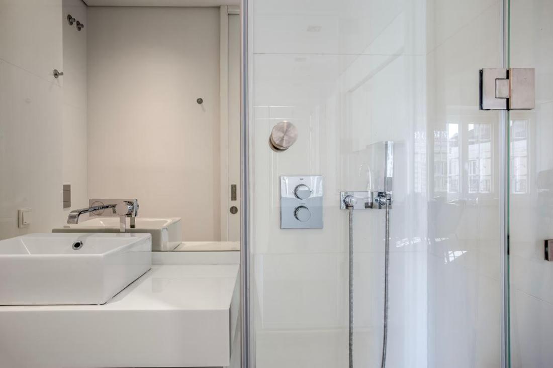 Private Bedrooms In The Heart Of Casa de hóspedes
