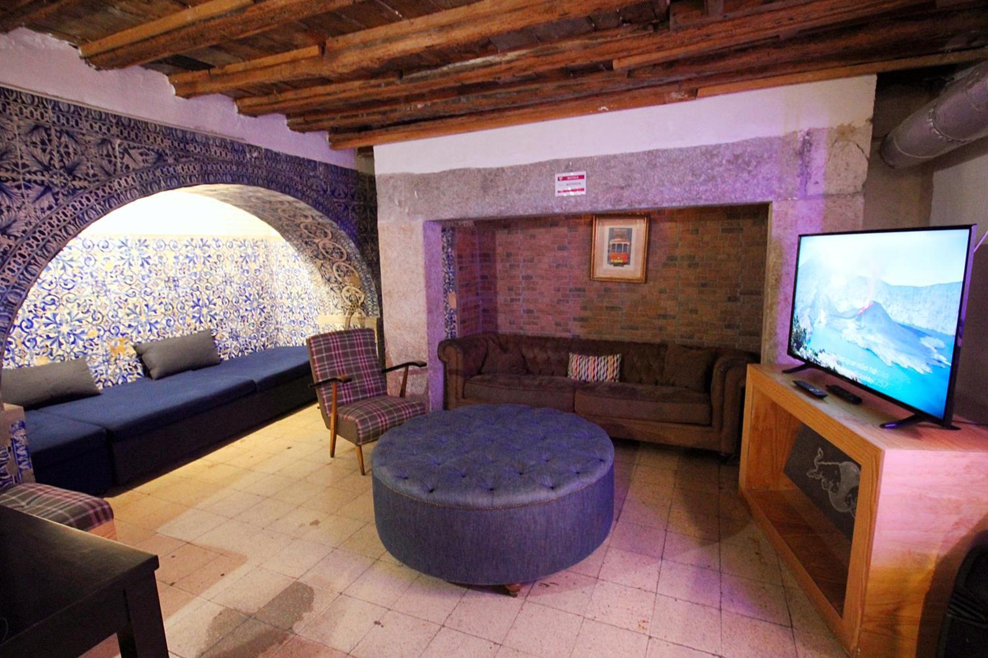 Wot New Hostal