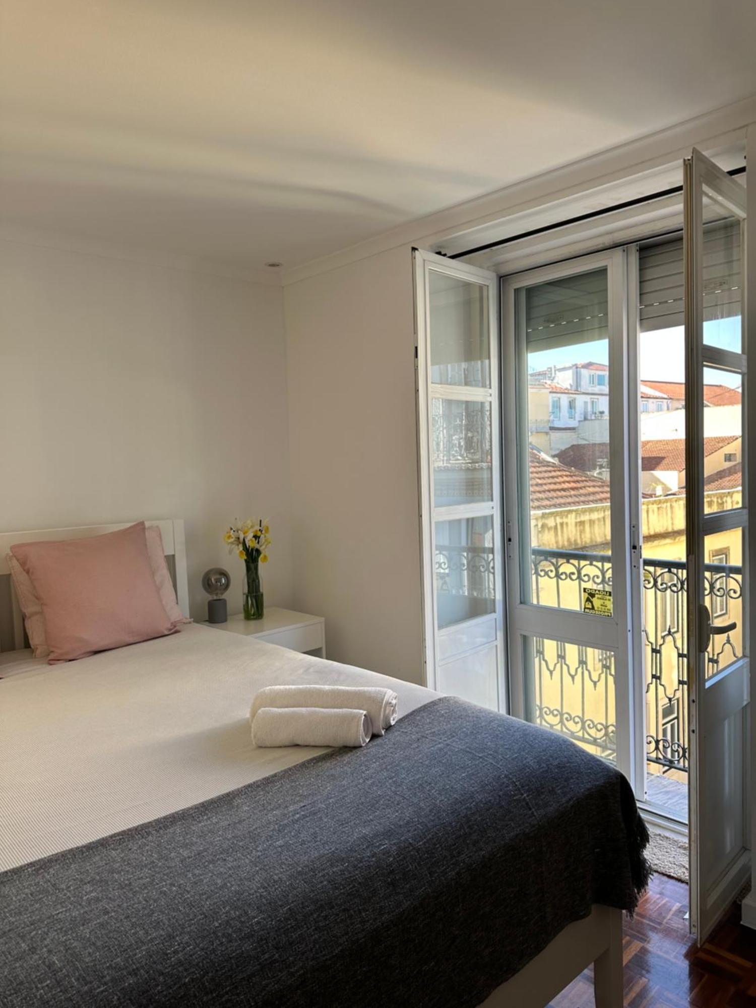 Quarto Com Wc Privativo Em Casa Partilhada Habitación en casa particular Lisboa
