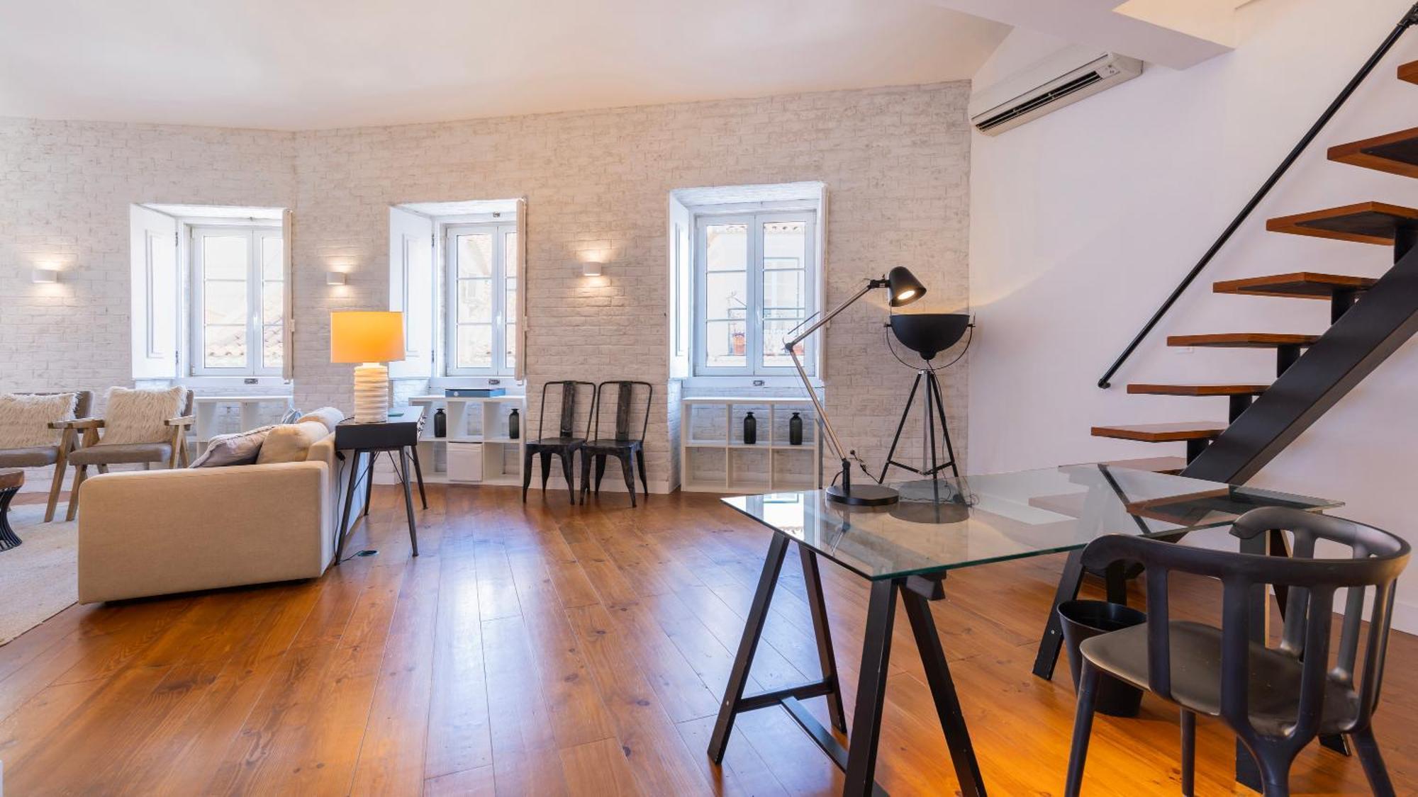 Apartamento Charming 3bdr Duplex In Center By Lovelystay *