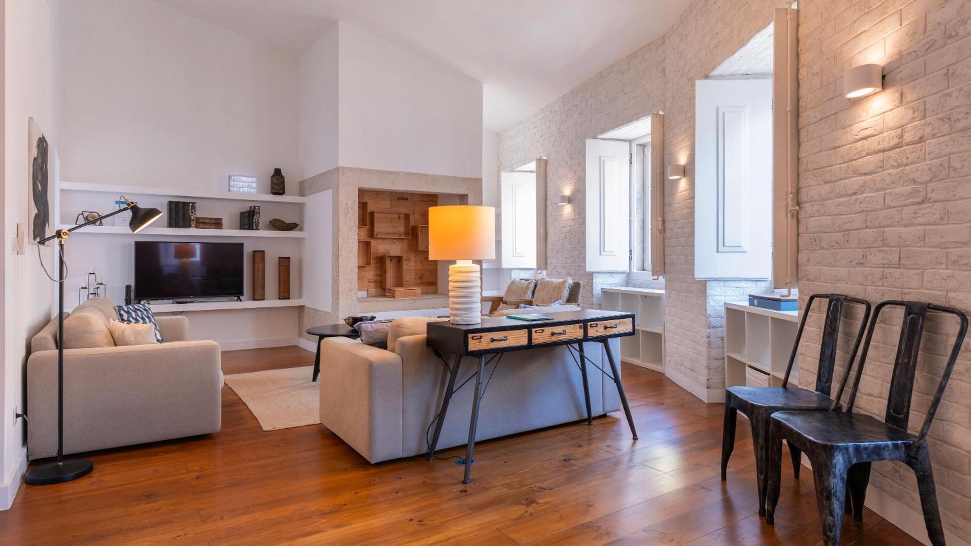 Charming 3bdr Duplex In Center By Lovelystay Apartamento Lisboa