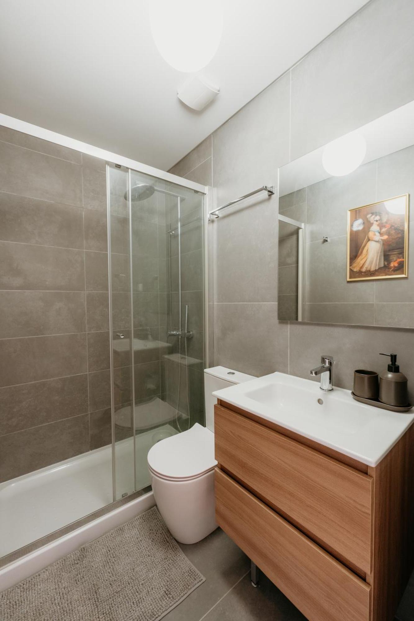 Orange House - Elegant Two-bedroom 1e Apartamento