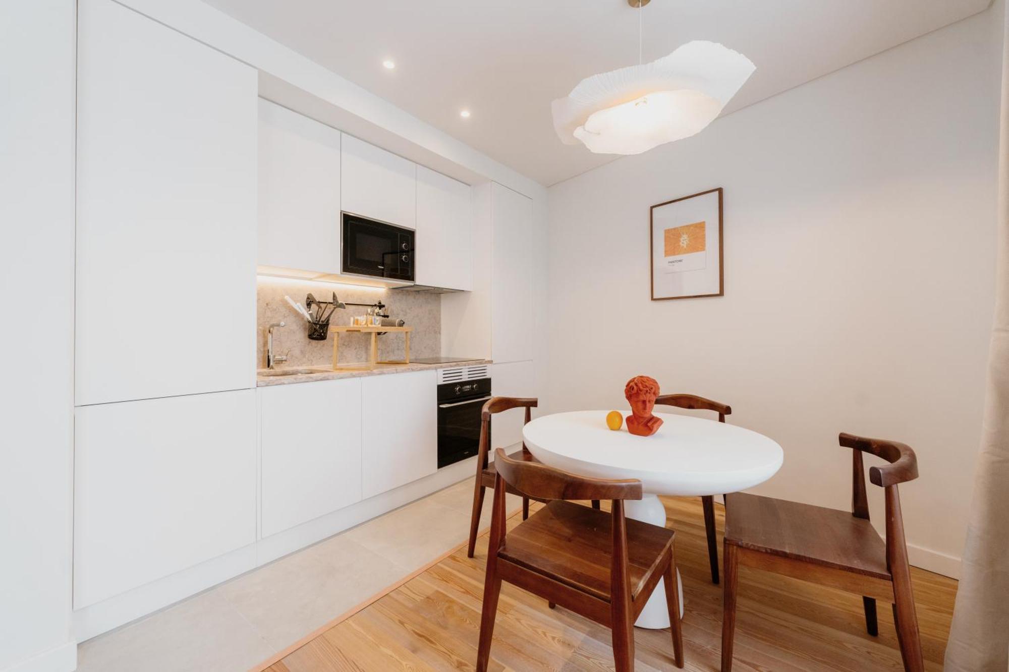 Orange House - Elegant Two-bedroom 1e Apartamento Lisboa