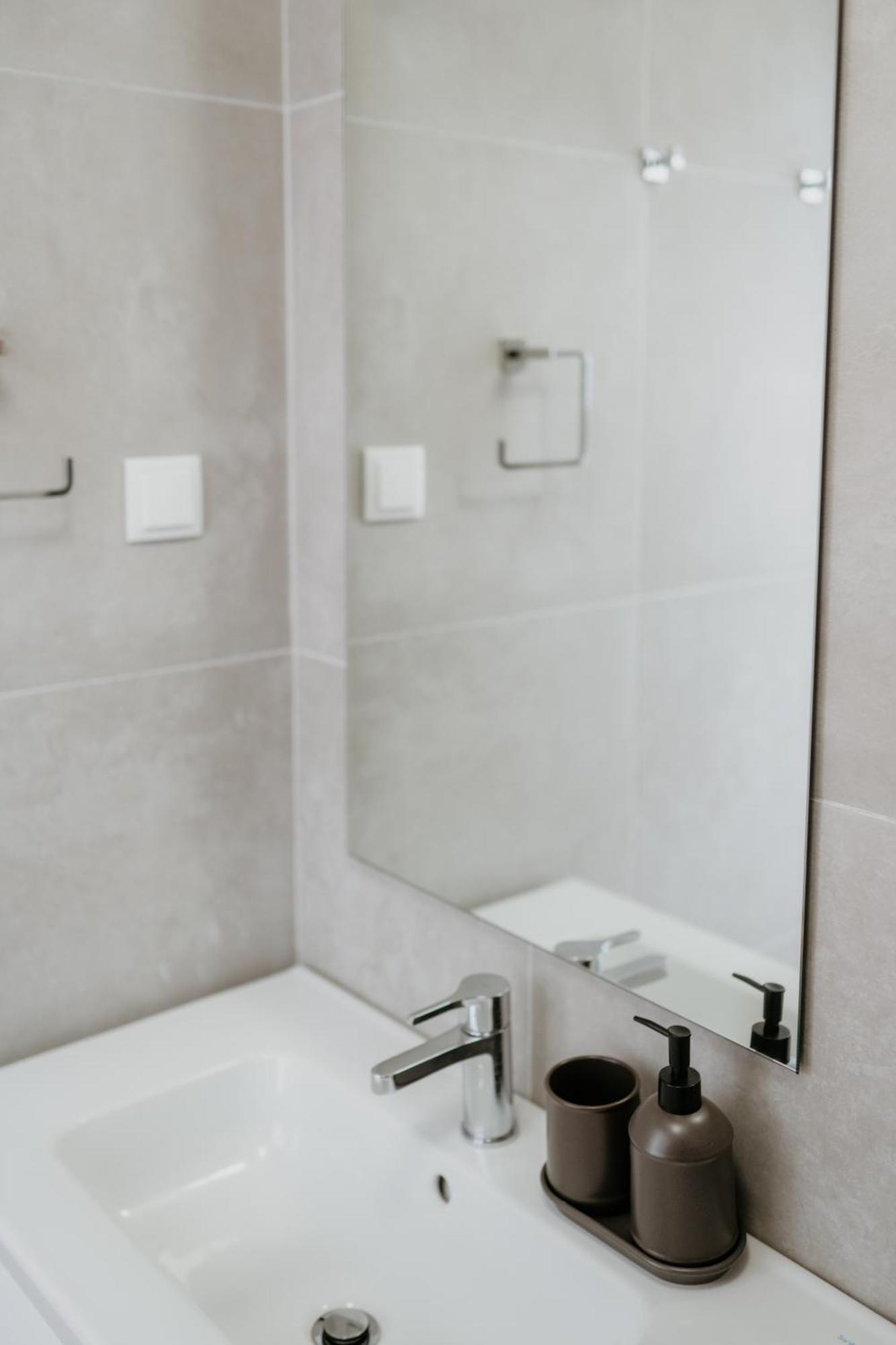 Orange House - Elegant Two-bedroom 1e Apartamento Lisboa