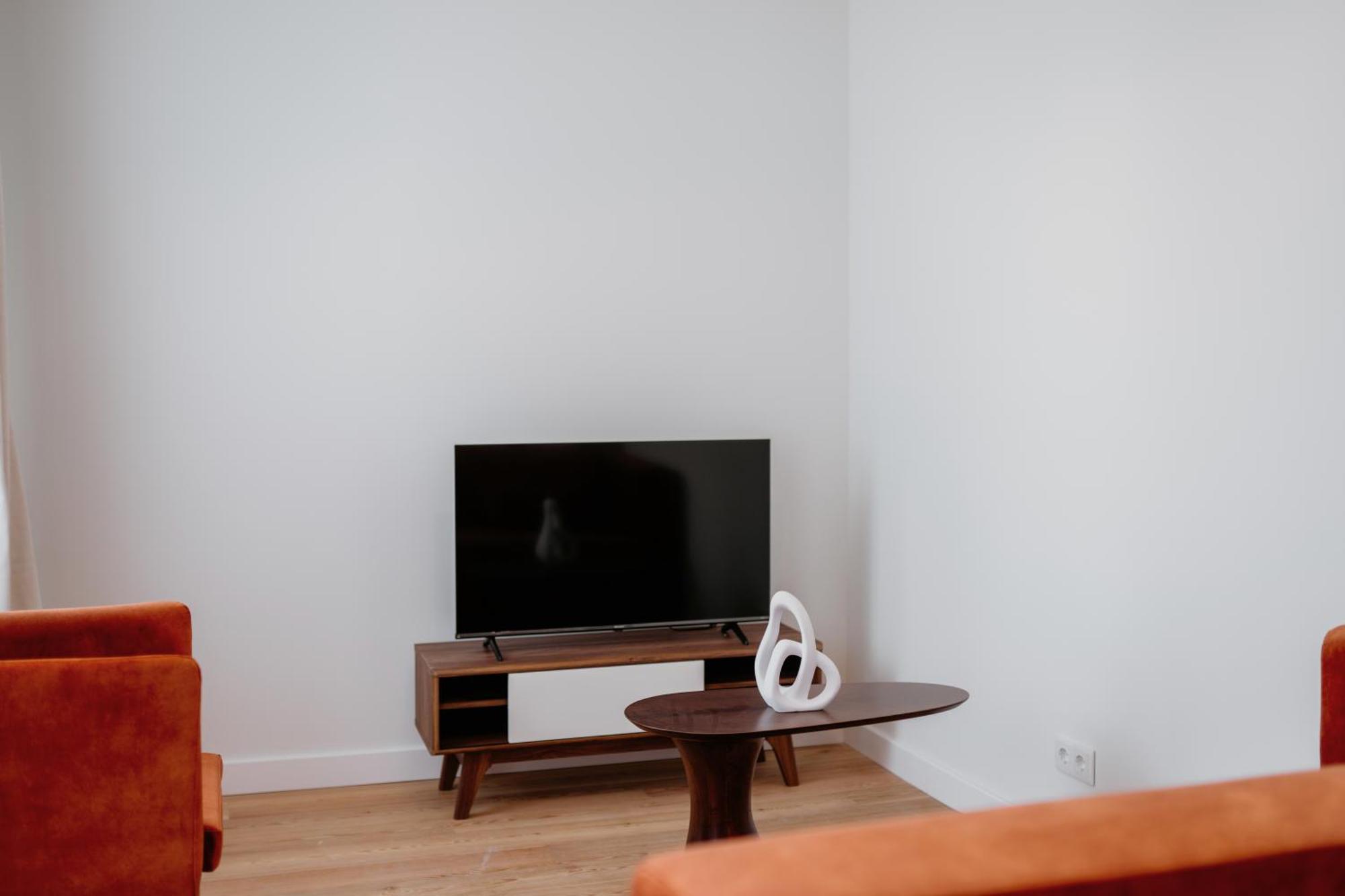 Orange House - Elegant Two-bedroom 1e Apartamento Lisboa