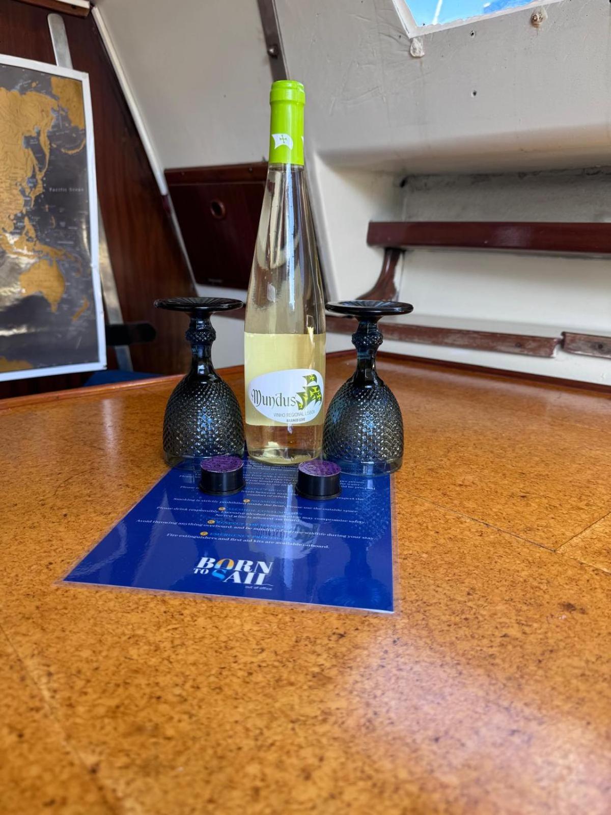 Cosy Boat Hotel en barco