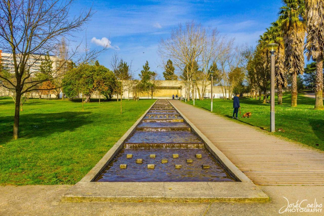 5min Walk To Subway & 10min Drive To Airport * Lisboa