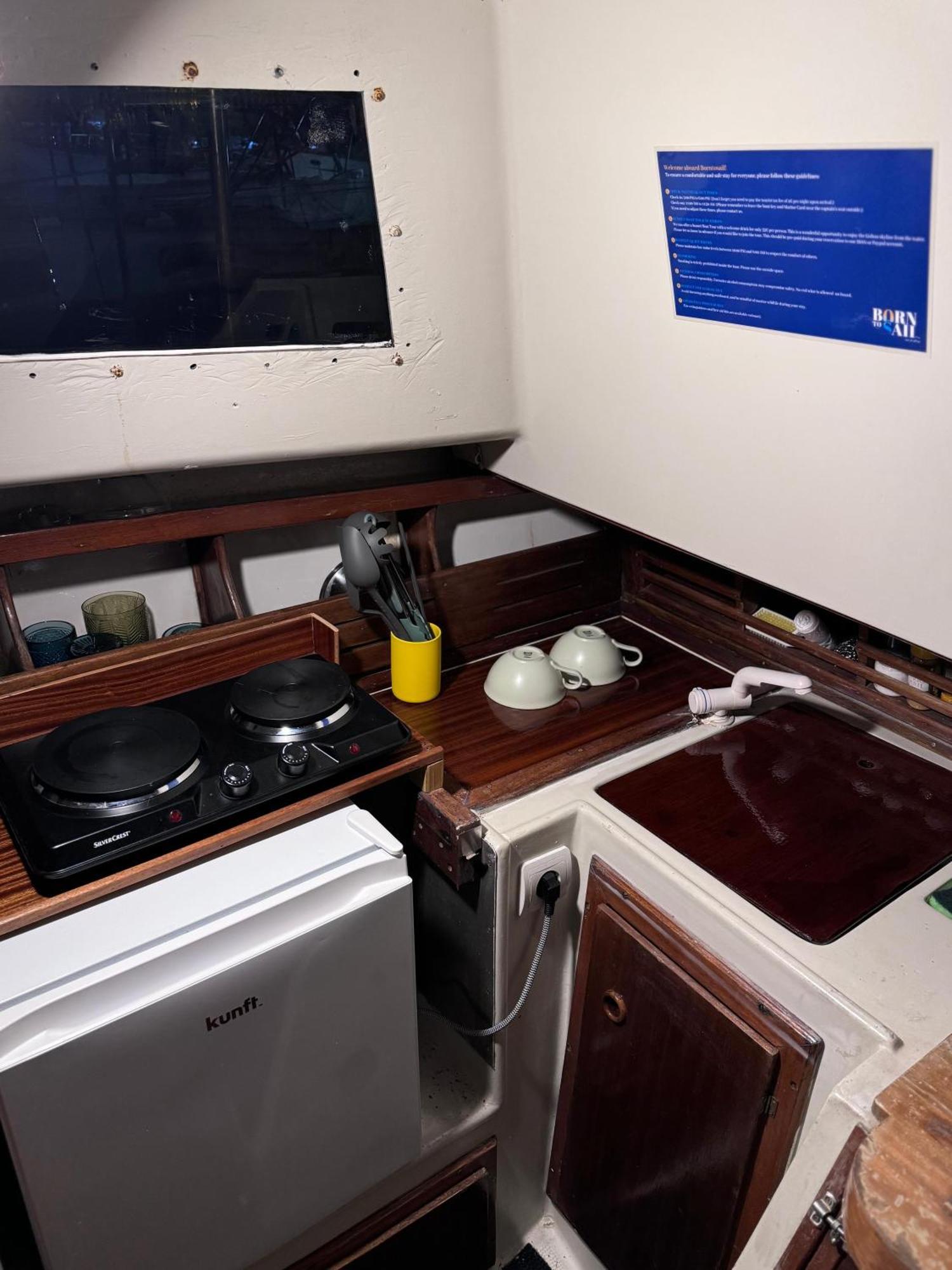 Cosy Boat Hotel en barco *
