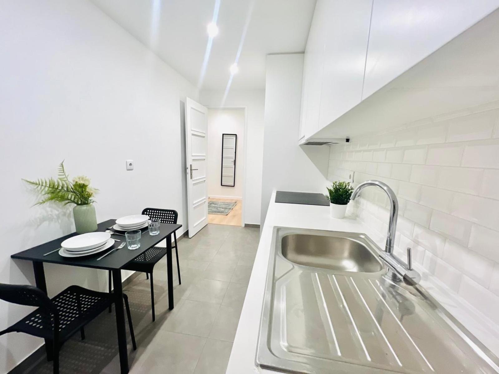 Center - Ideal For Tourists Guest house
