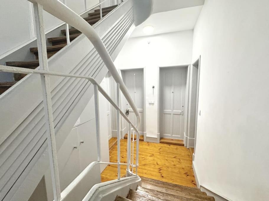 Minimalist With Mezzanine Apartamento