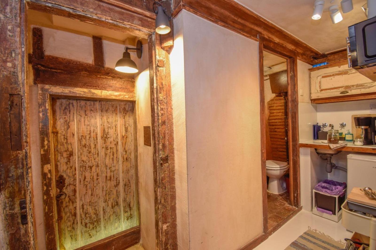 Alfama Charming And Rustic Apartment *