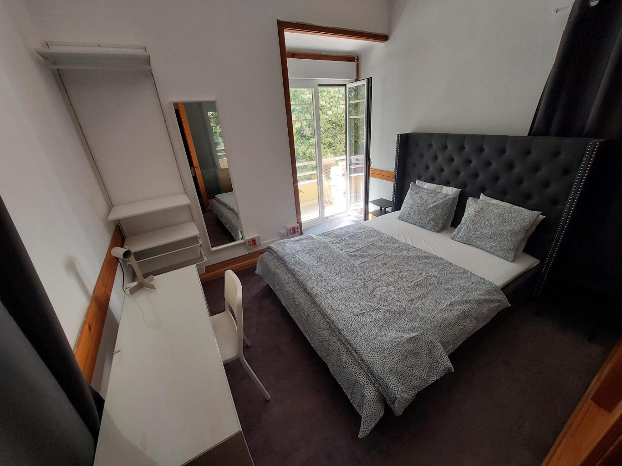 Pensión Coliving And Coworking Parque Eduardo Vii