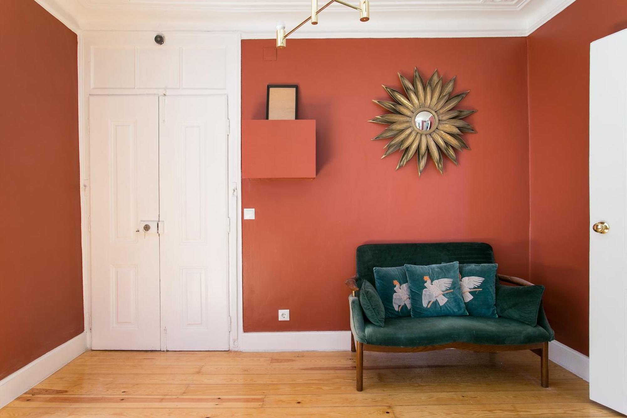 Historical Center, Large 2 Bedroom Apartment, Bright & Stylish *