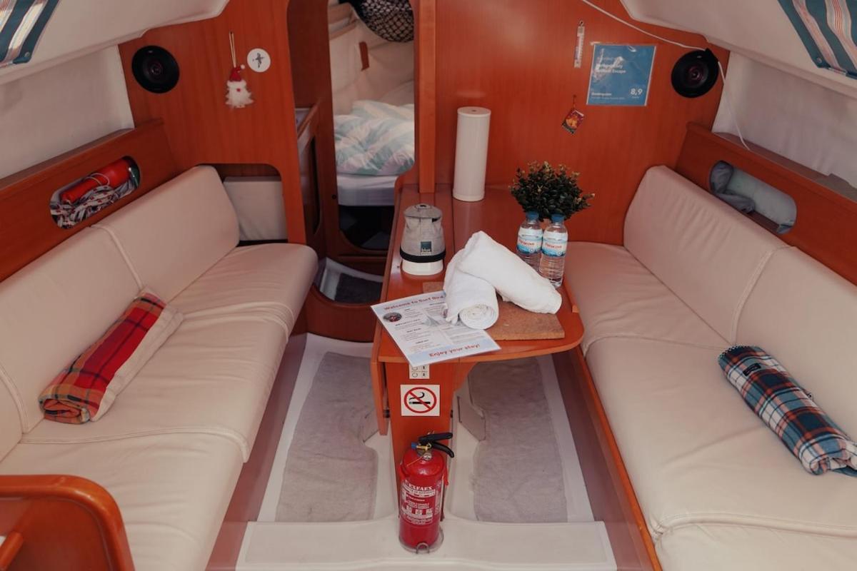 Surfbird Cozy Sailboat Escape Lisbon