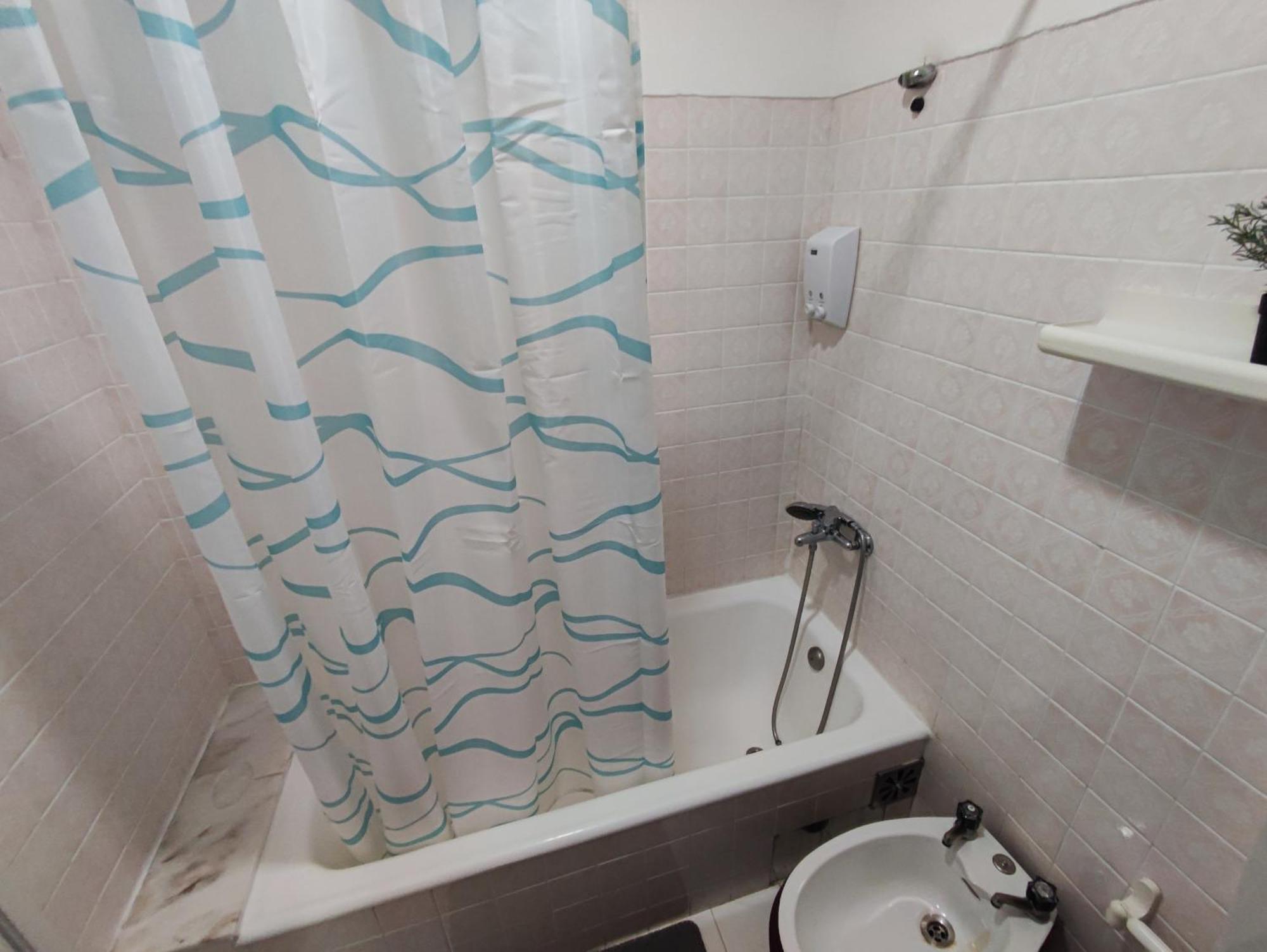 Apartamento, Com 3 Quartos Penha De Franca Pensión