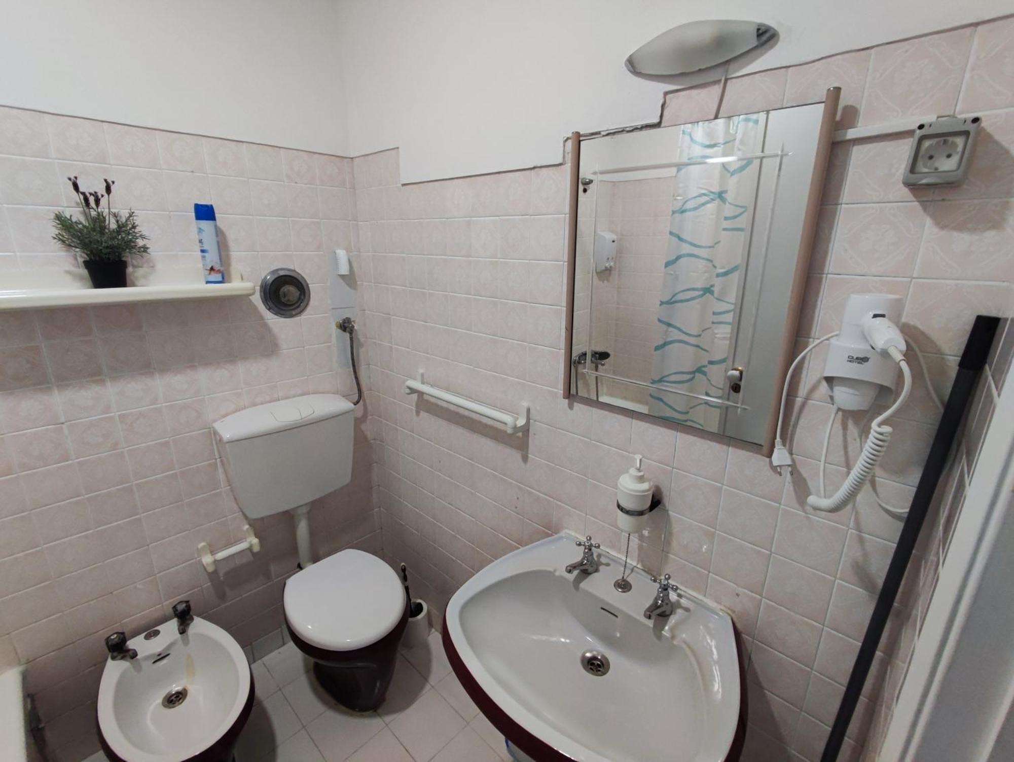 Pensión Apartamento, Com 3 Quartos Penha De Franca