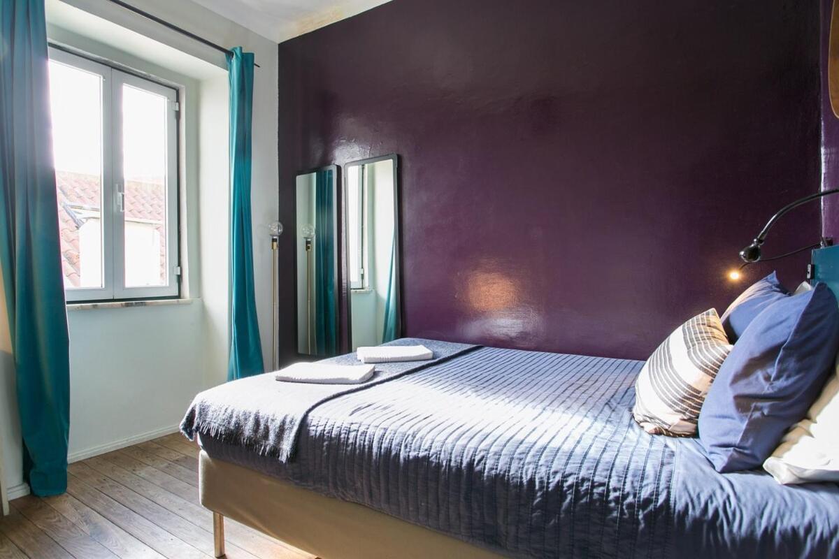 Spacious & Bright 3 Bedroom Apt, Iconic Bica Area, Historical Center Apartamento