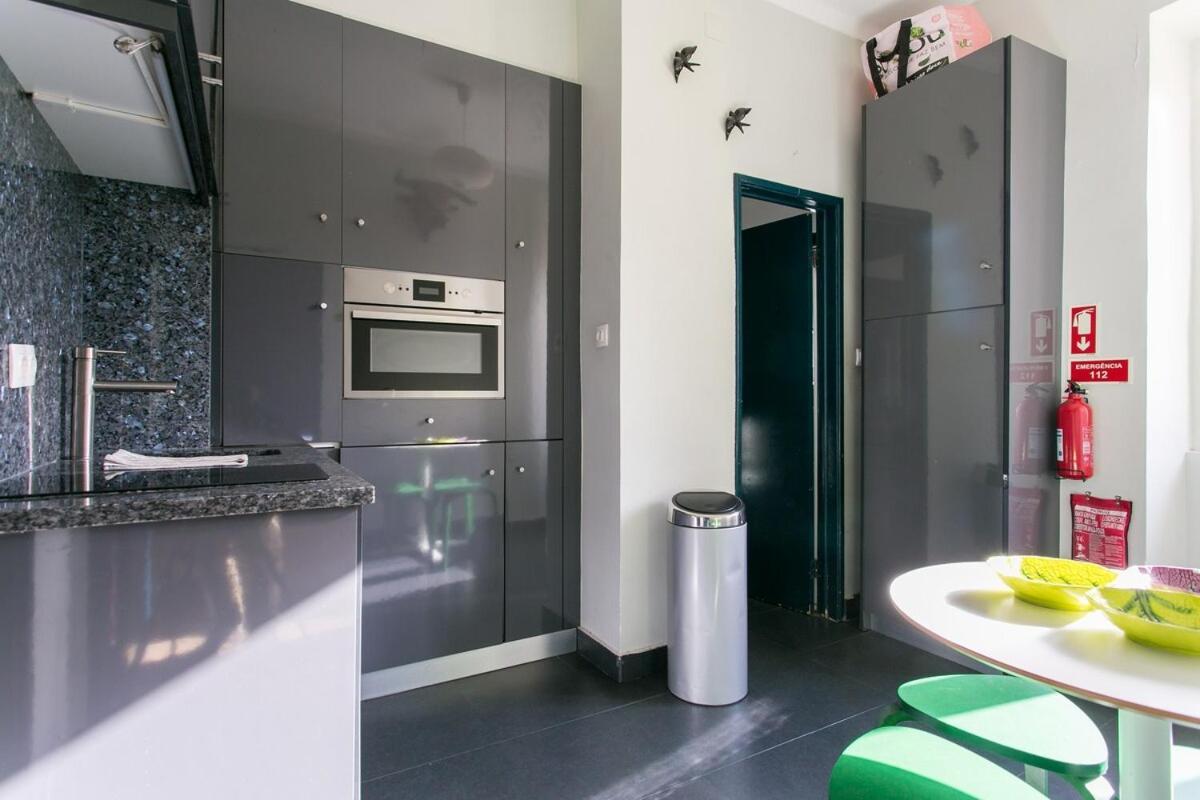 Spacious & Bright 3 Bedroom Apt, Iconic Bica Area, Historical Center Apartamento Lisboa