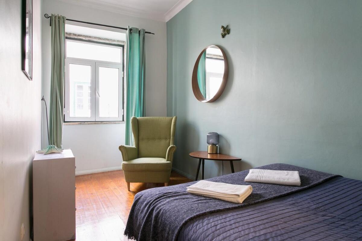 Apartamento Spacious & Bright 3 Bedroom Apt, Iconic Bica Area, Historical Center