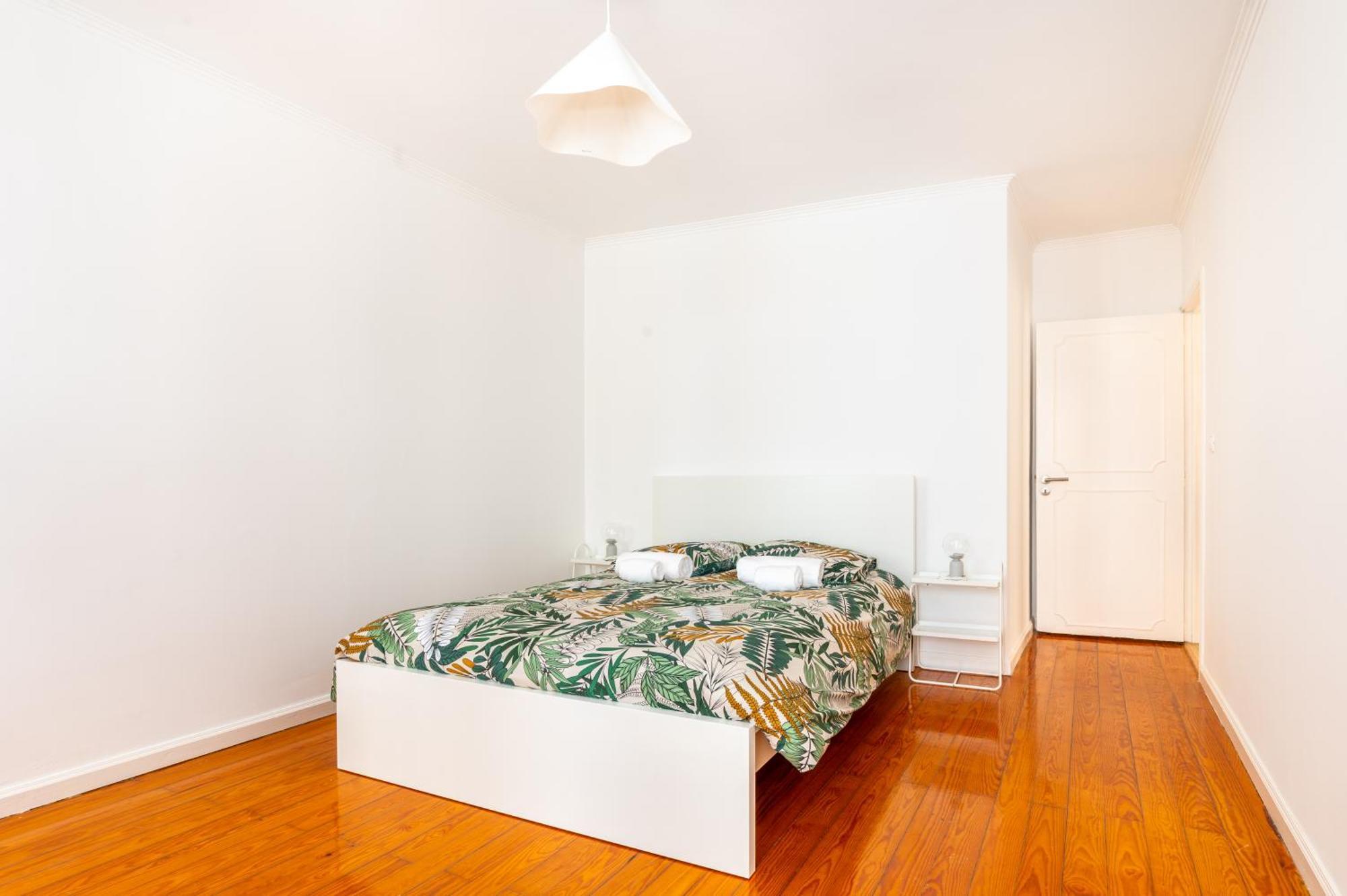 Modern Bairro Alto Albergue