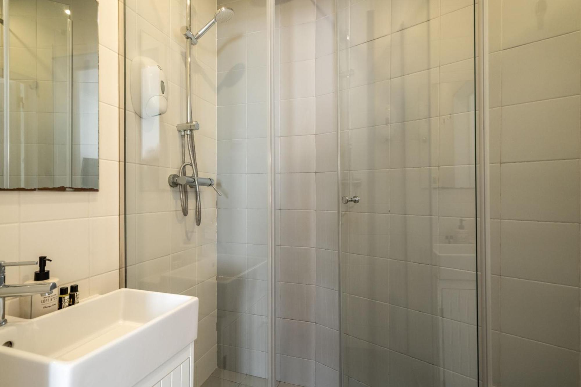 Pensión Cozy Avenida 3*