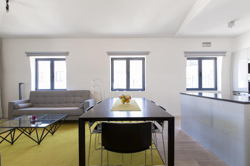 Santa Catarina Terrace Apartment by Altido. * Lisboa
