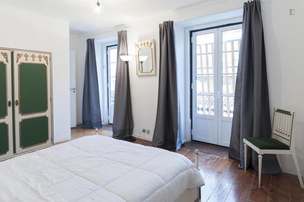 Hostal Locals & Lisboa