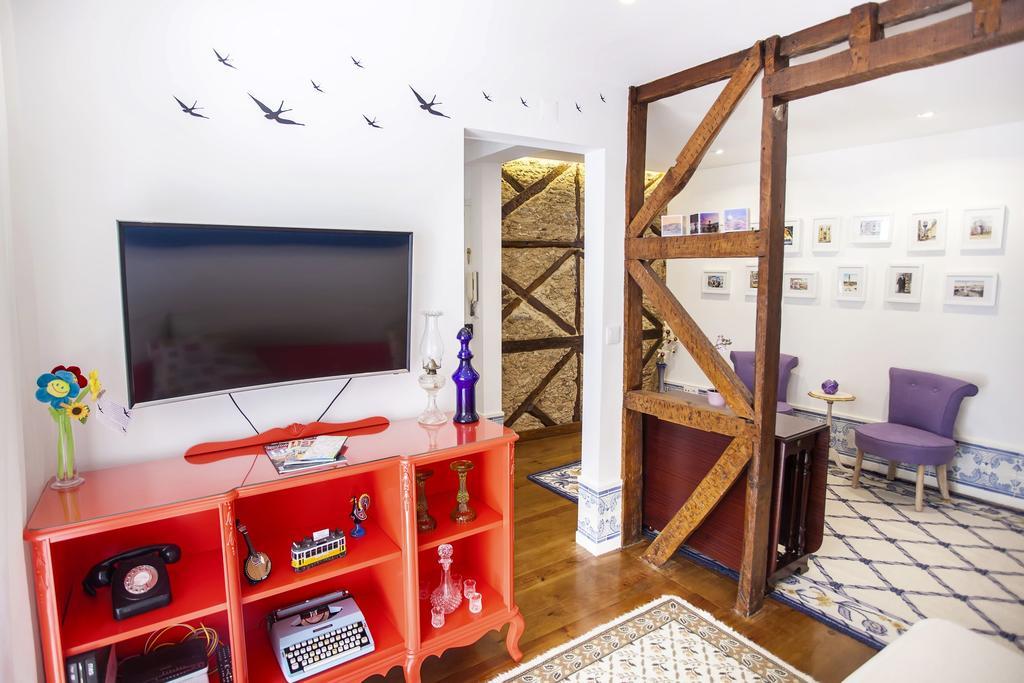 Typical Bairro Alto Apartamento