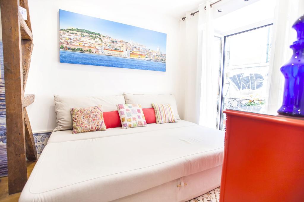 Typical Bairro Alto Apartamento *