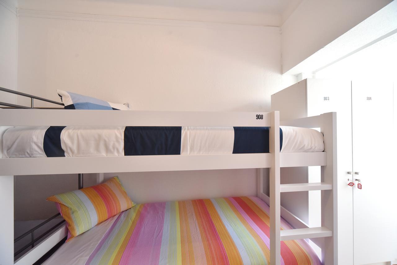 Star Hostal *