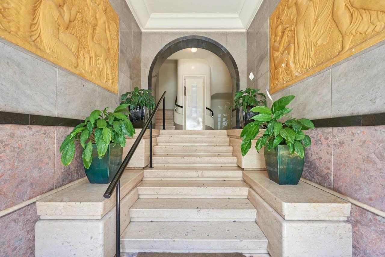 Doormans House Center By Homeful Homes *
