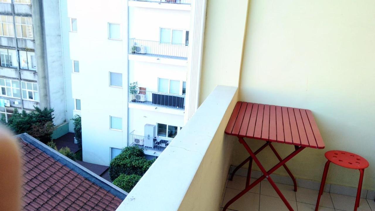 Metro Hostal *