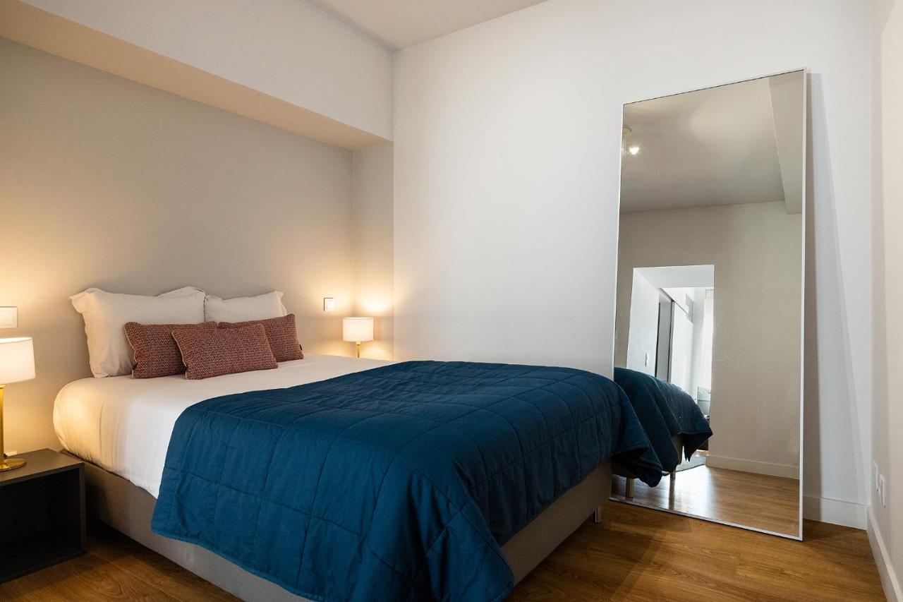 Claude Homes Lisbon Marques Apartment